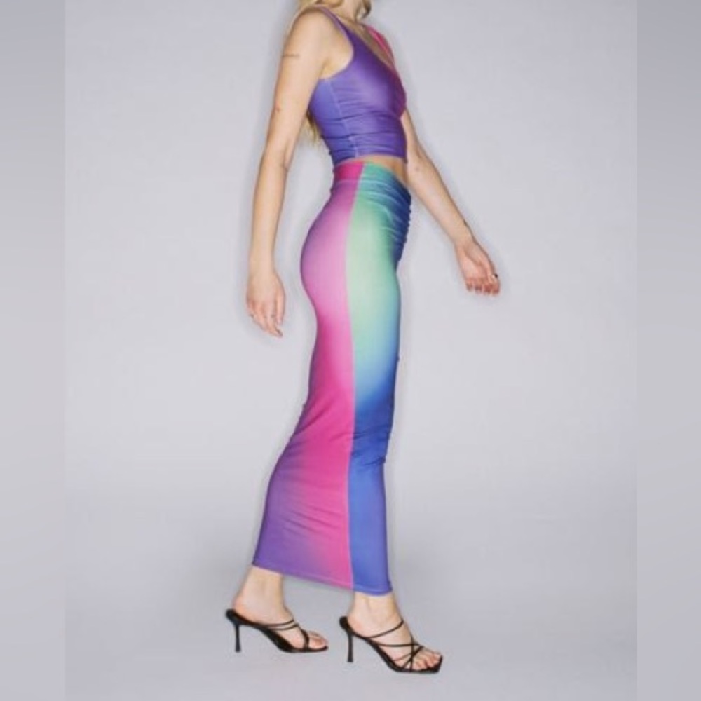 Urban Outfitters WMNS Wear Ultra MIDI Skirt -